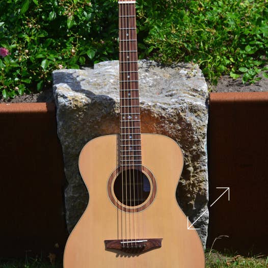 OM - MODEL R. A. G. CUSTOM